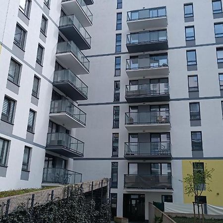 Apartment Z Ogrodkiem Na Warszawskiej Woli Warschau Exterior foto